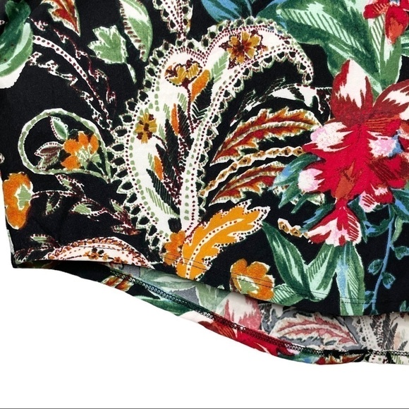 𝅺ATTITUDES by Renee Two-Print Front Pocket Shirt Floral and Paisley Print NWT - Picture 8 of 11
